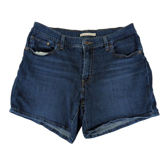 Levi's Mid-length Short Denim Jean Shorts Stretch Women's Size 33 Dark Wash Midi - Picture 1 of 4
